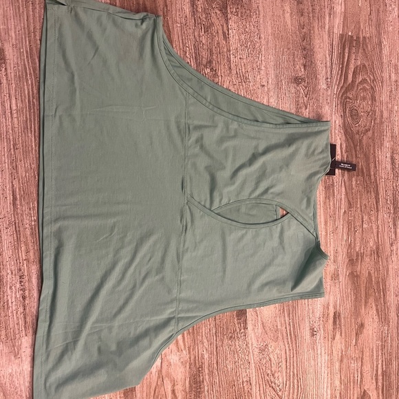 NWT North Face XXL wander cross back tank - Picture 5 of 6